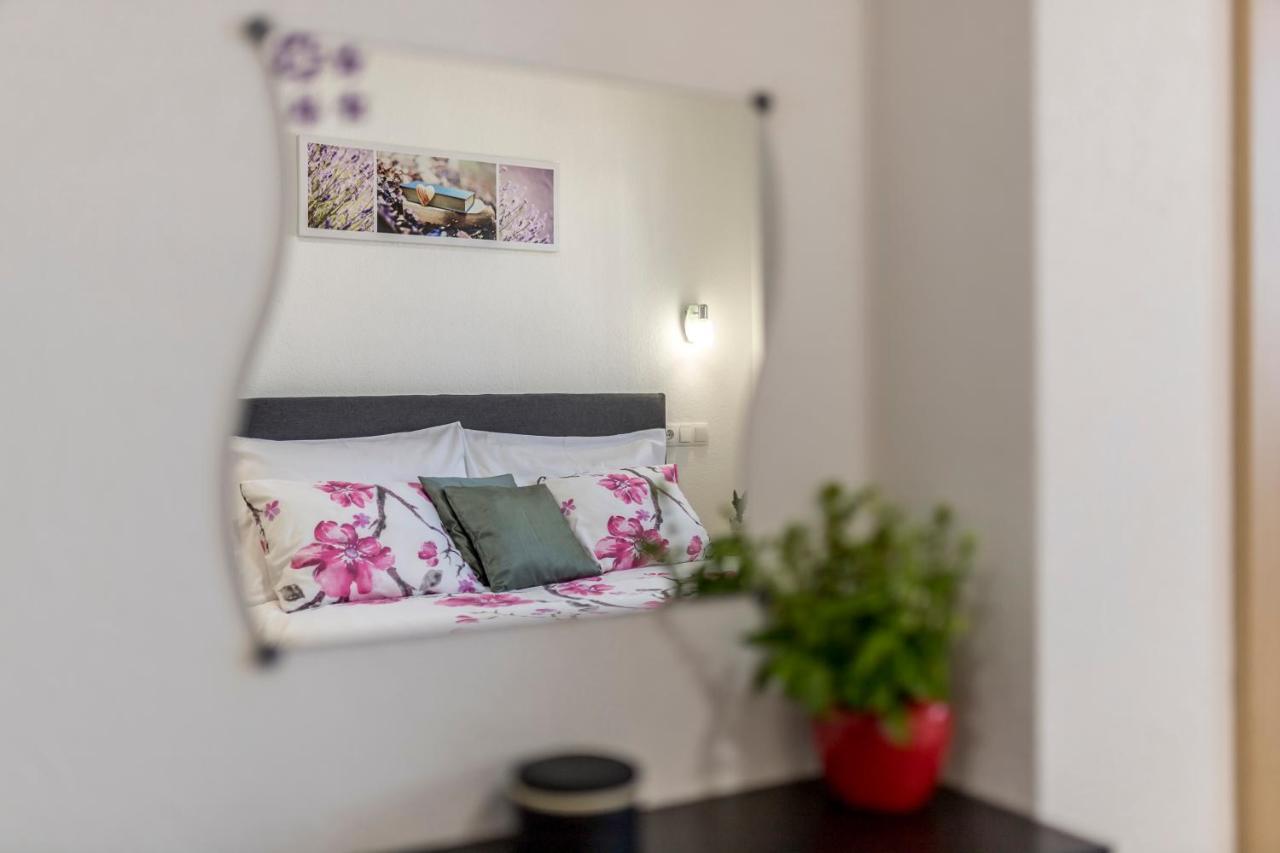Apart Sa Terasom 250M Od Plaze,Parking,Wi Fi,Rostilj Trogir Eksteriør billede