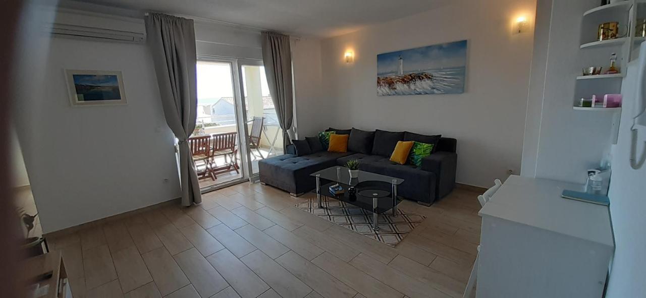 Apart Sa Terasom 250M Od Plaze,Parking,Wi Fi,Rostilj Trogir Eksteriør billede