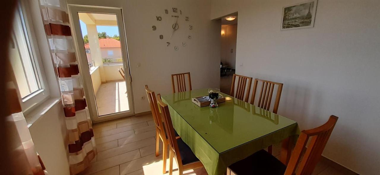 Apart Sa Terasom 250M Od Plaze,Parking,Wi Fi,Rostilj Trogir Eksteriør billede
