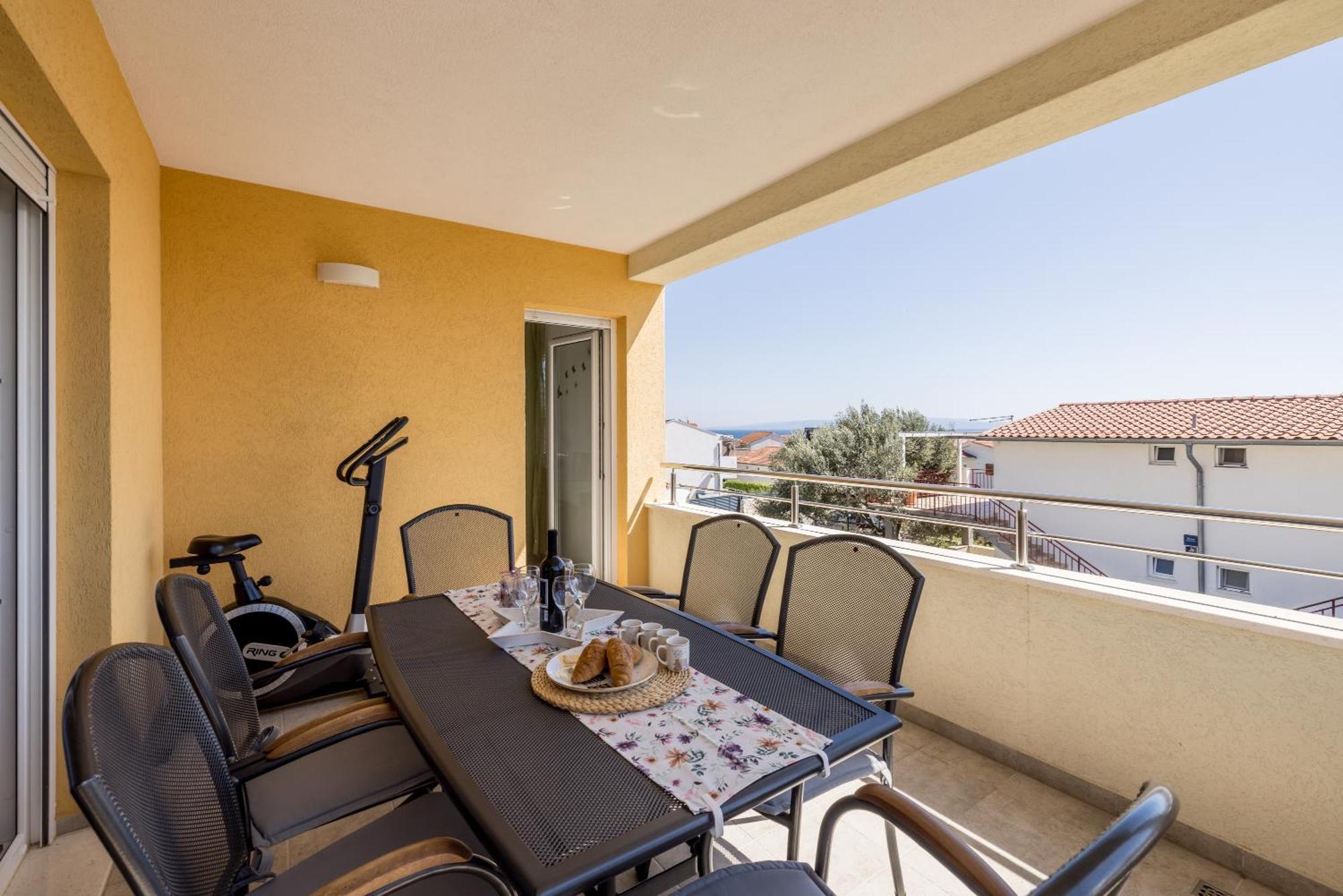 Apart Sa Terasom 250M Od Plaze,Parking,Wi Fi,Rostilj Trogir Eksteriør billede
